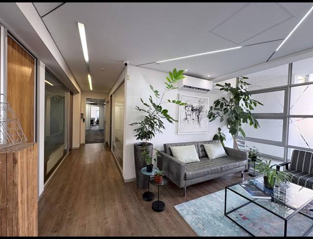 998M² OFFICE FOR SALE IN BROADACRES